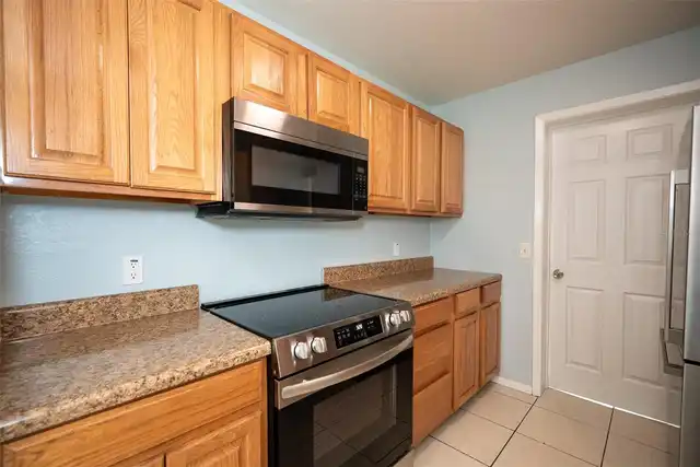 Listing Photo 23