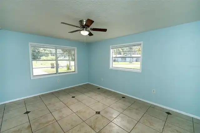 Listing Photo 28