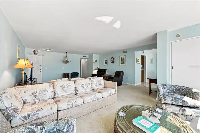 Listing Photo 15