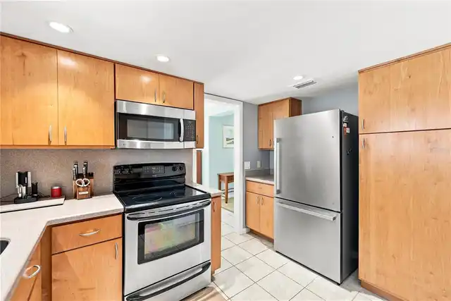 Listing Photo 23