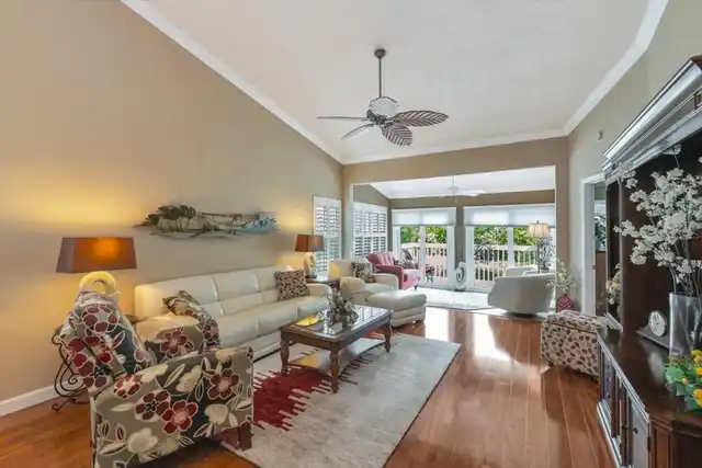 Listing Photo 23