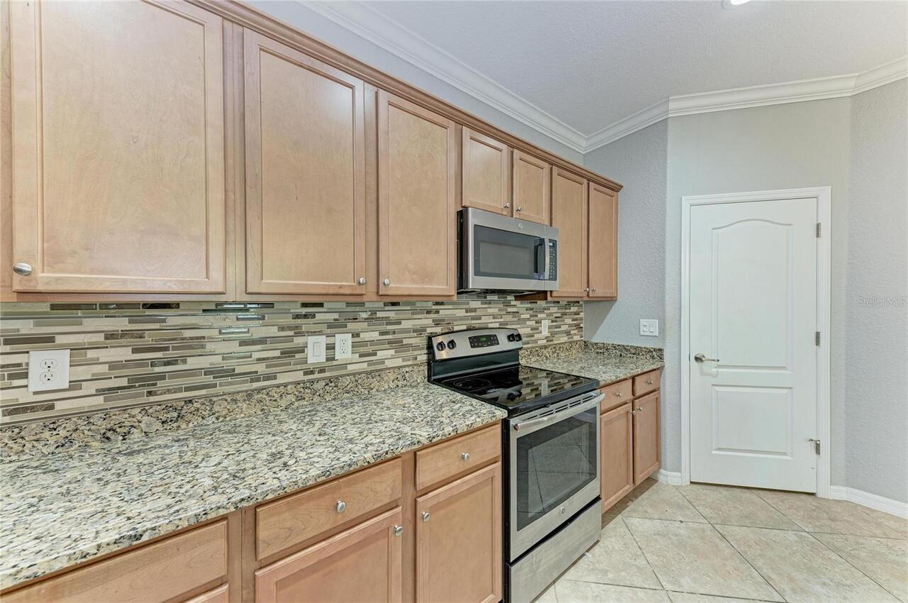 Listing Photo 17