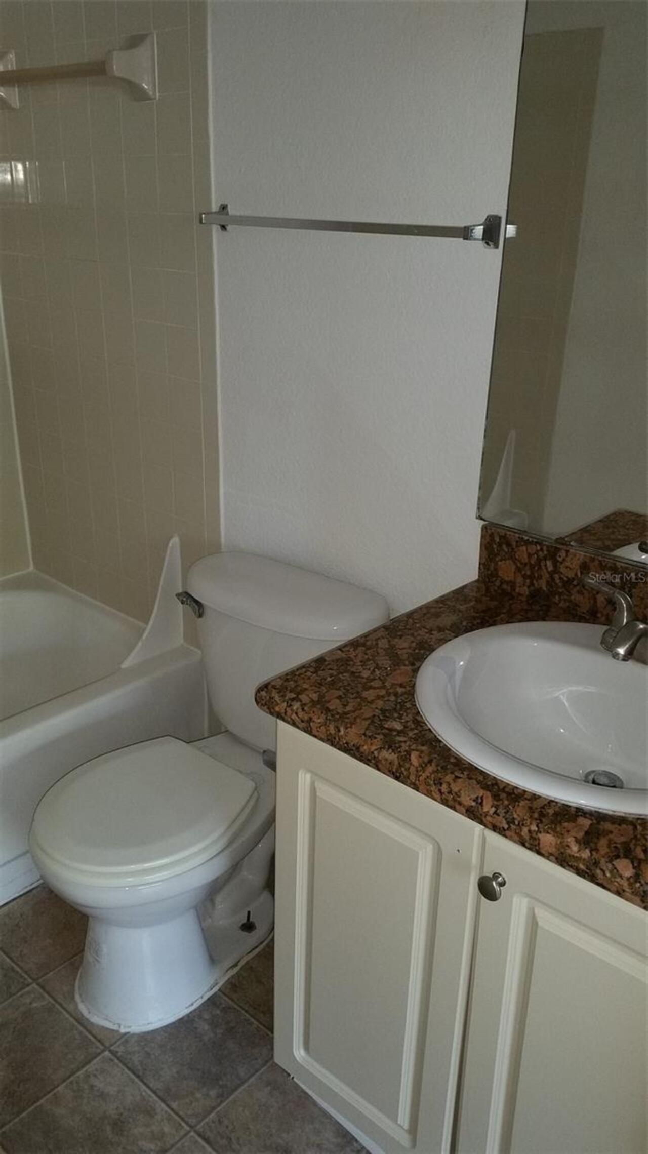 Listing Photo 8