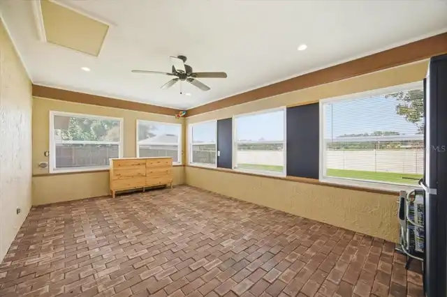 Listing Photo 27