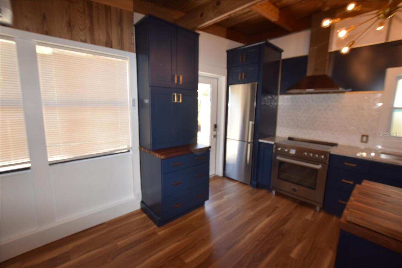 Listing Photo 16
