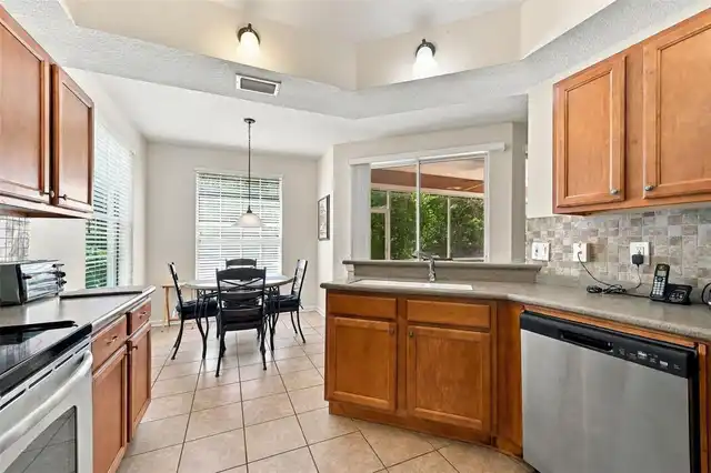 Listing Photo 16