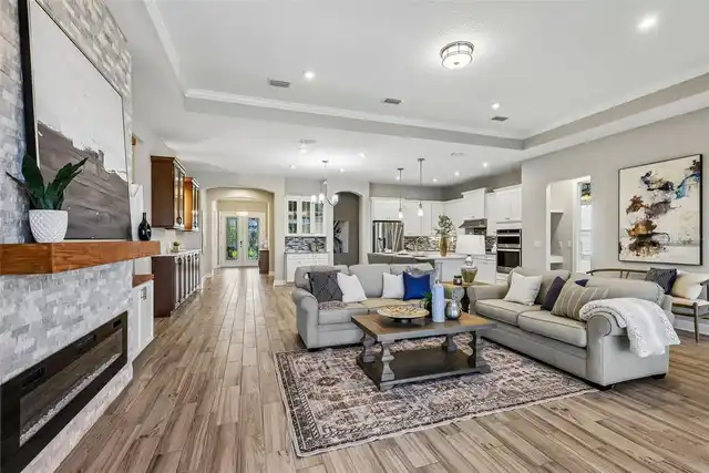 Listing Photo 17