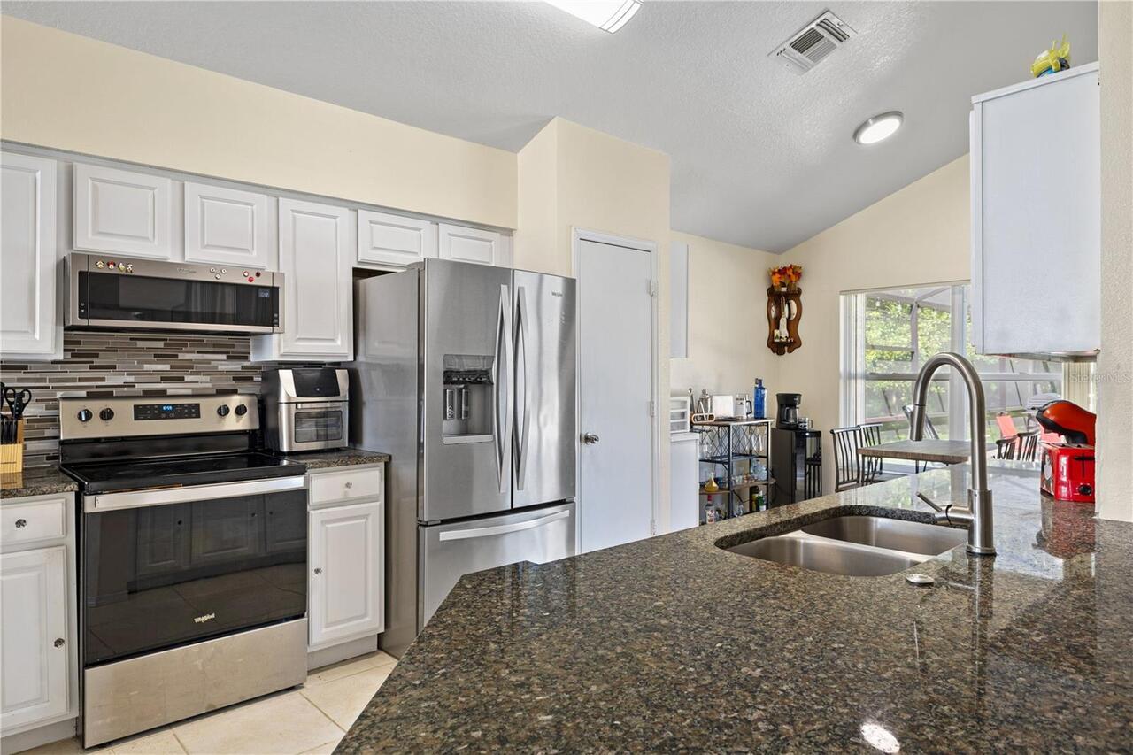 Listing Photo 7