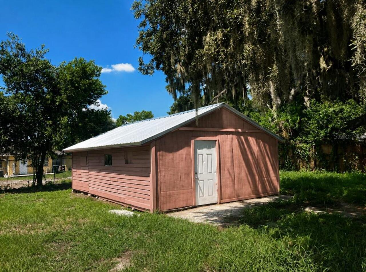 Listing Photo 11