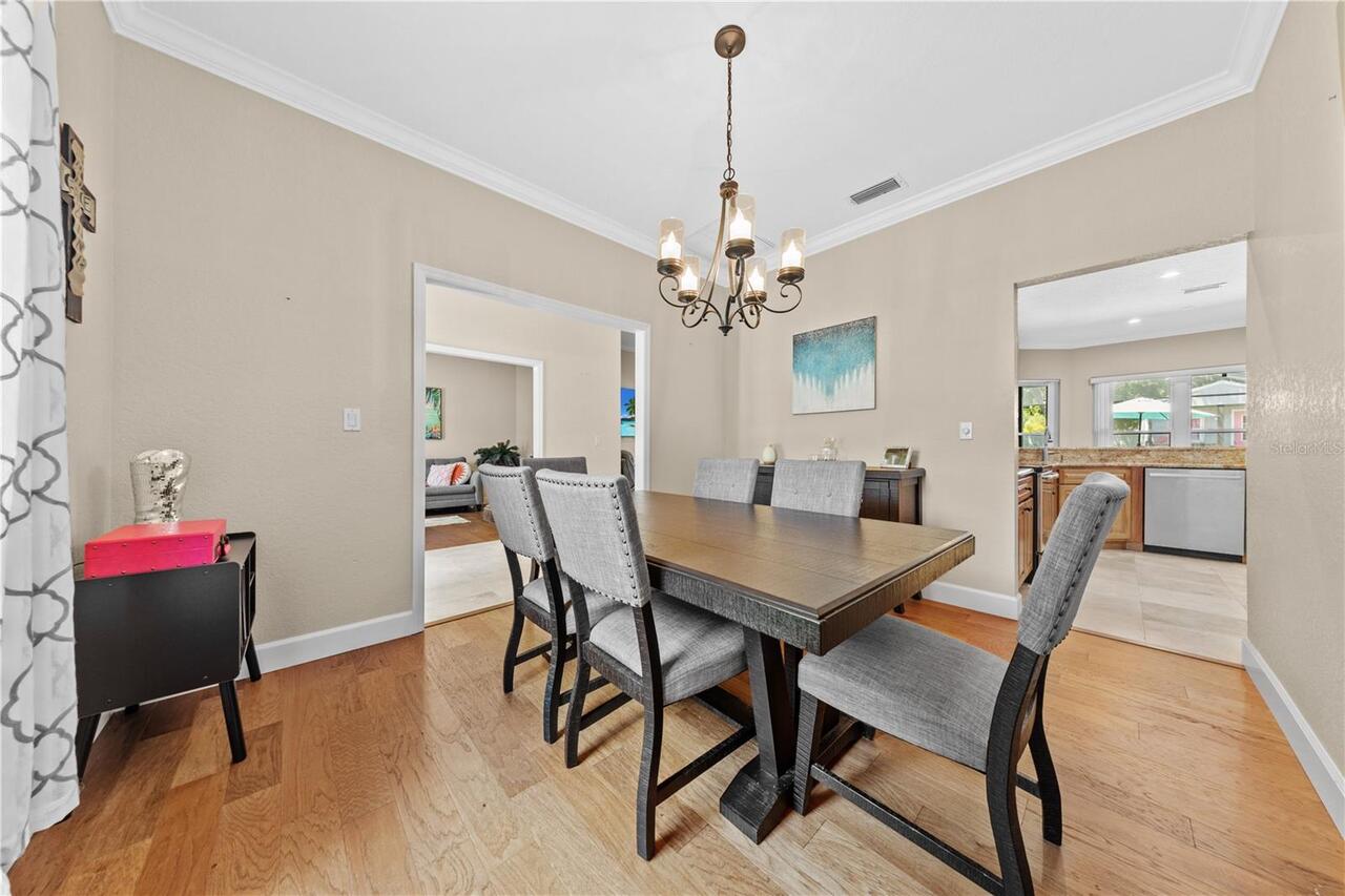 Listing Photo 8