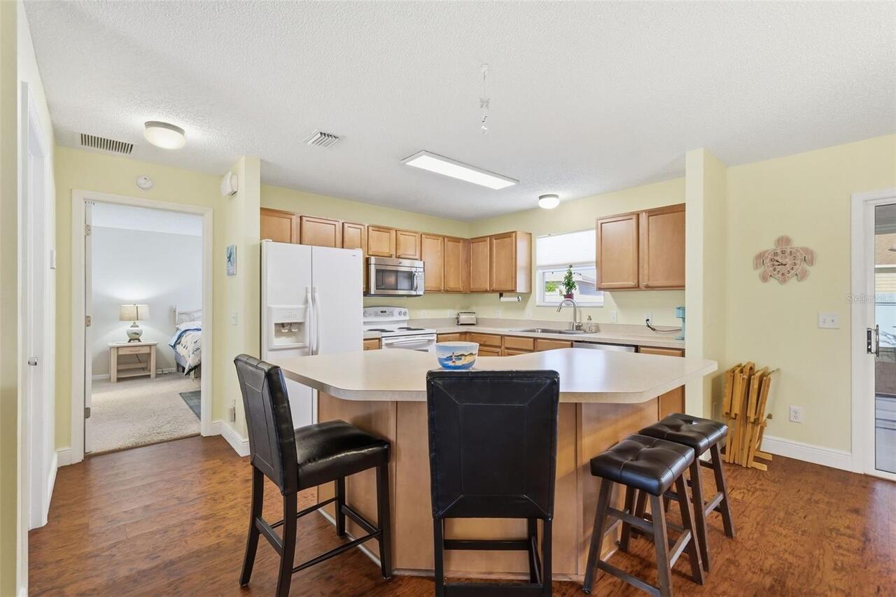 Listing Photo 7