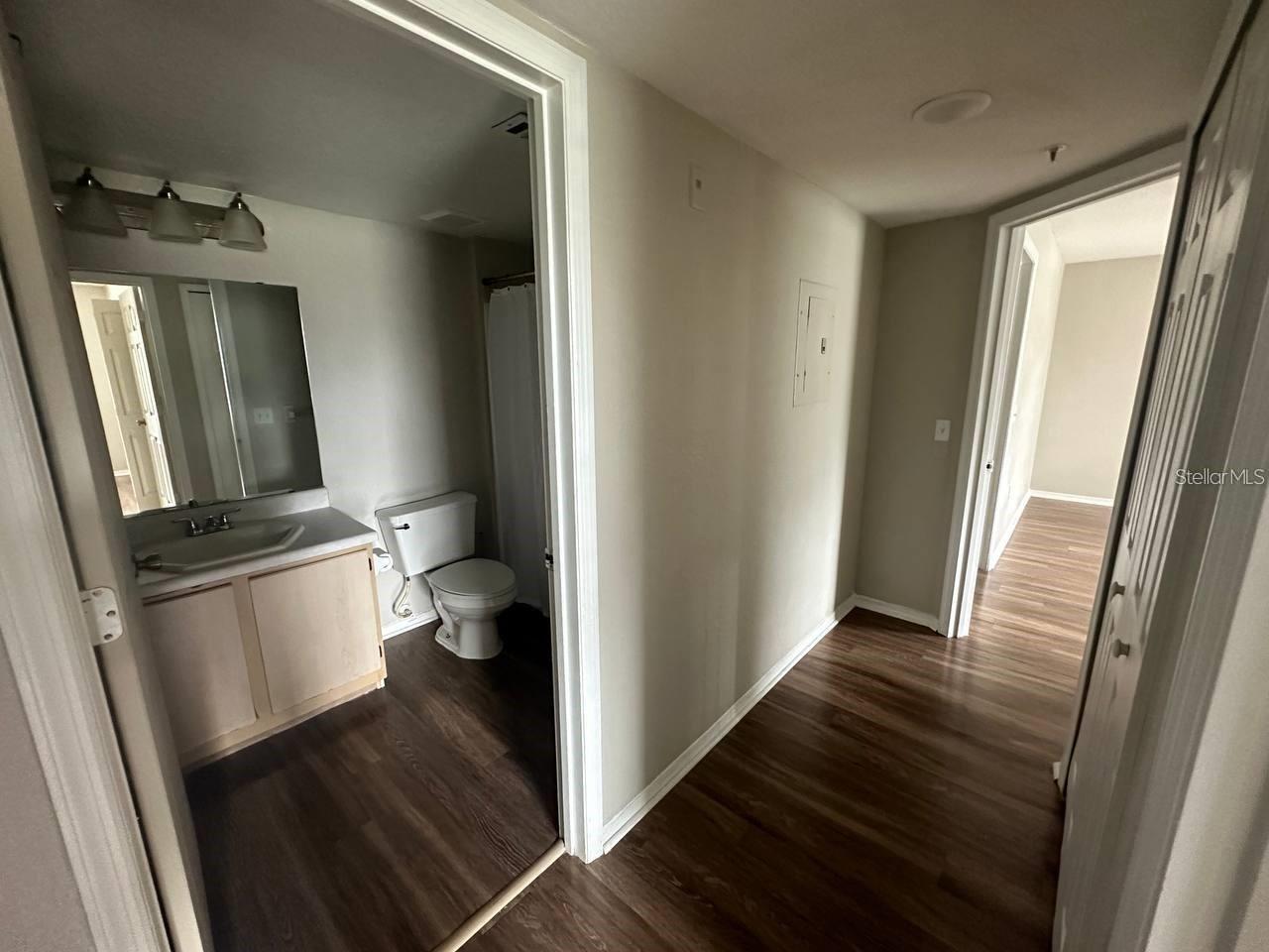 Listing Photo 8
