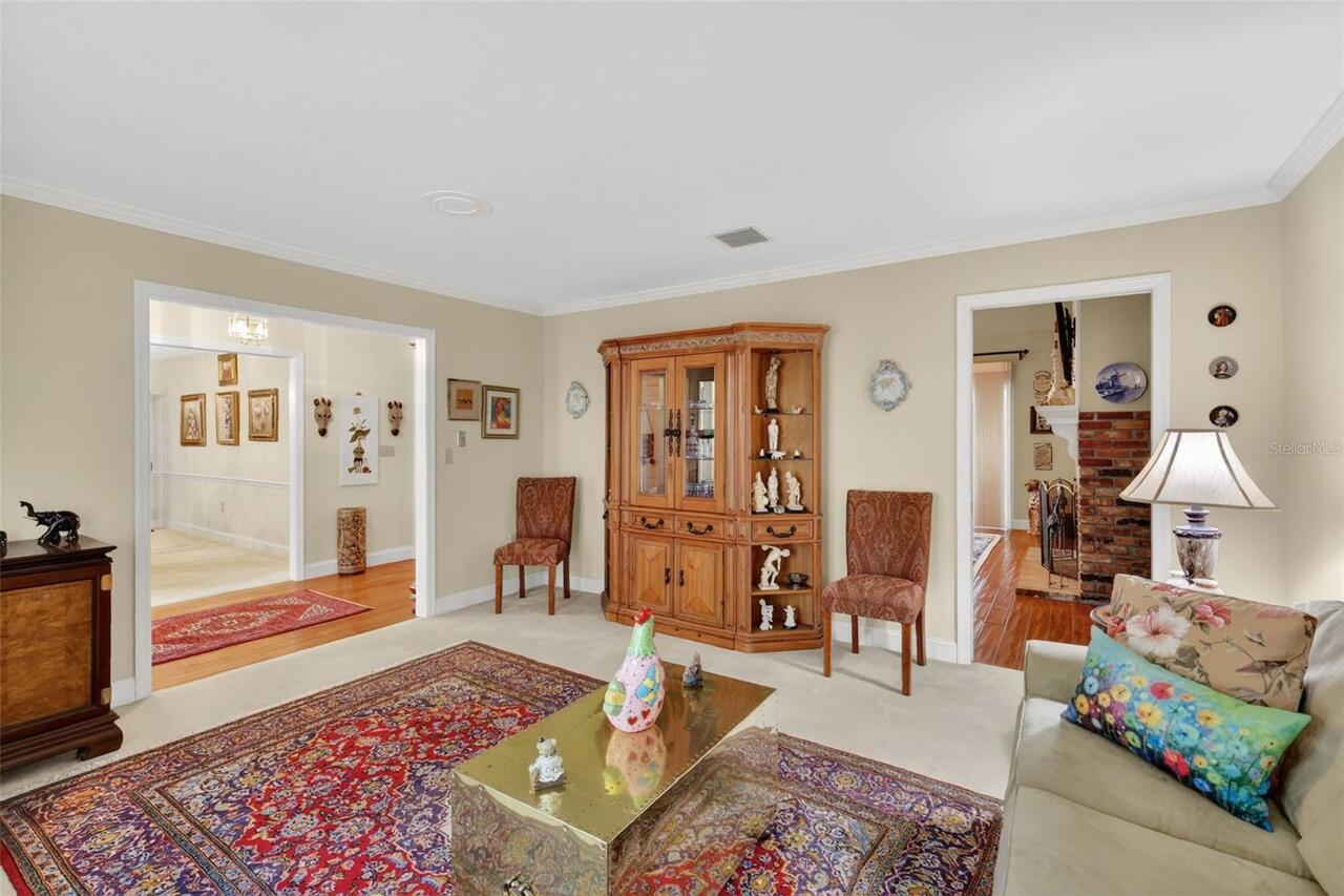 Listing Photo 12