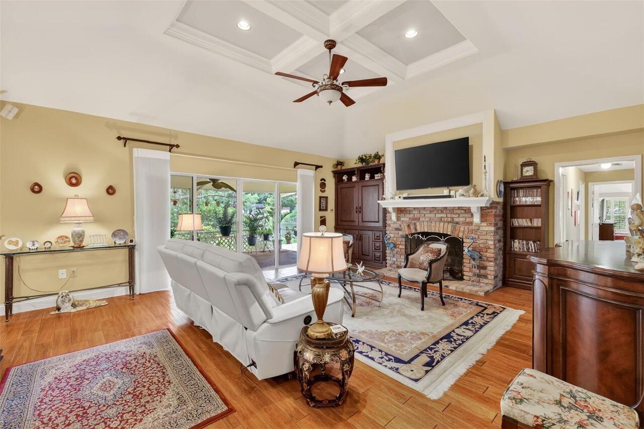 Listing Photo 16