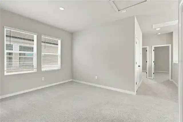 Listing Photo 11