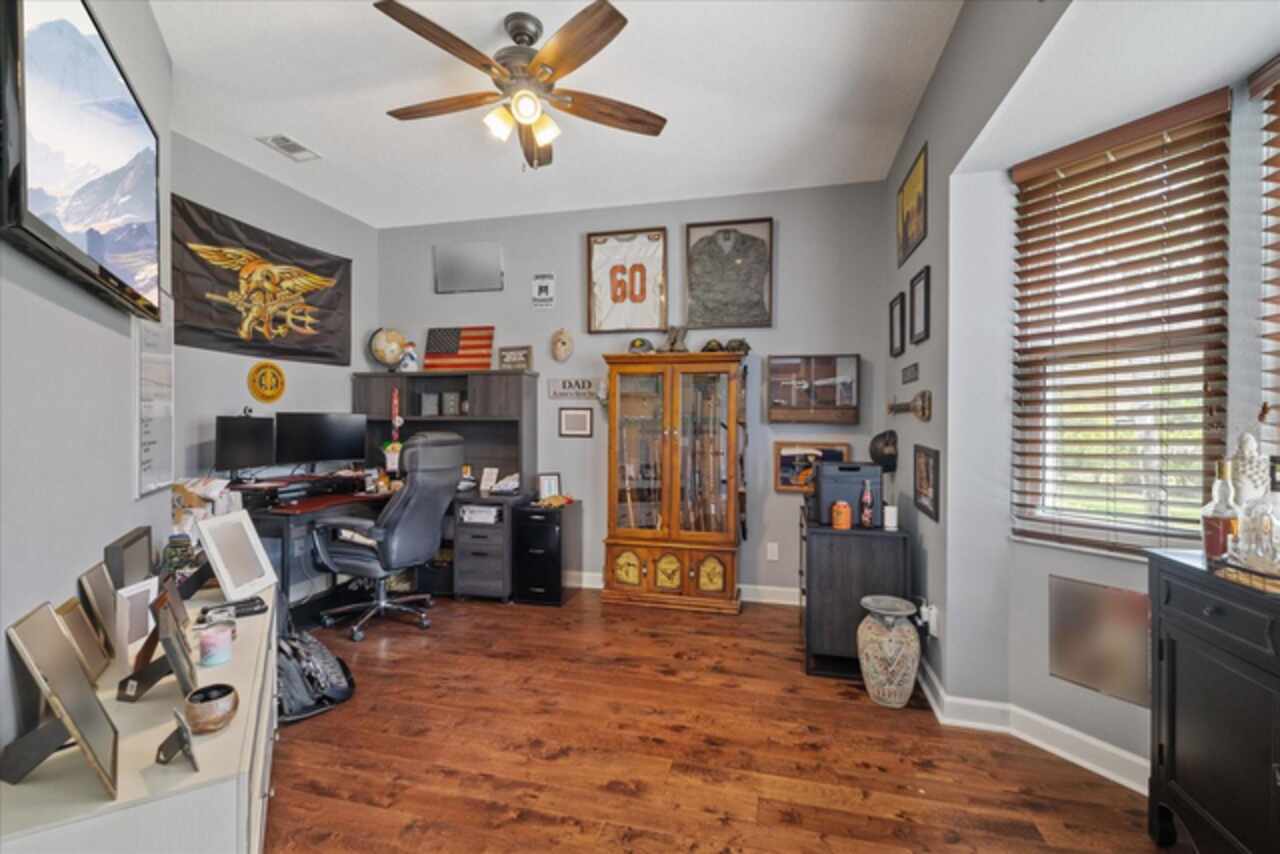 Listing Photo 33