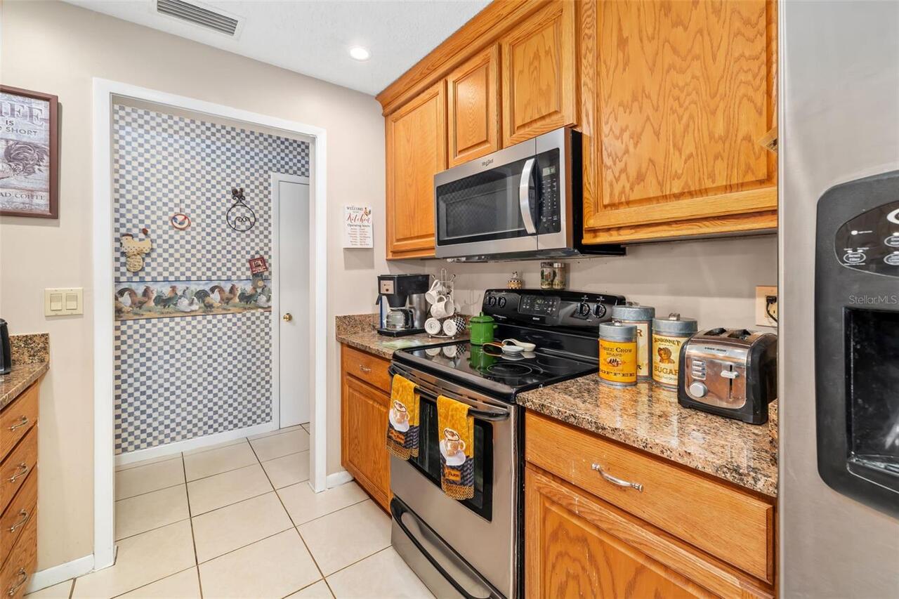 Listing Photo 12