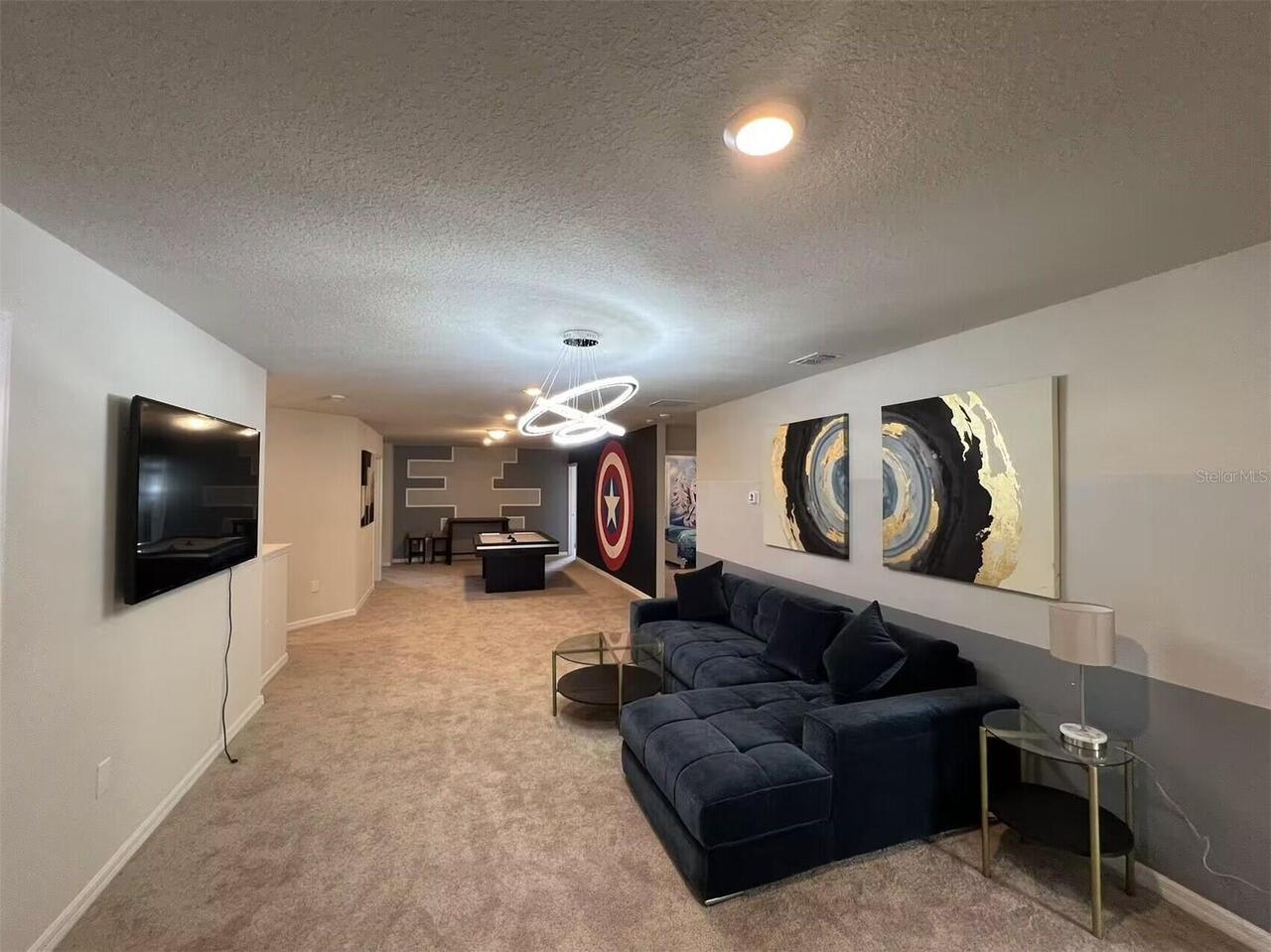 Listing Photo 12