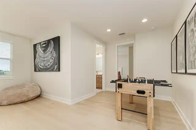 Listing Photo 25