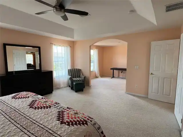 Listing Photo 14