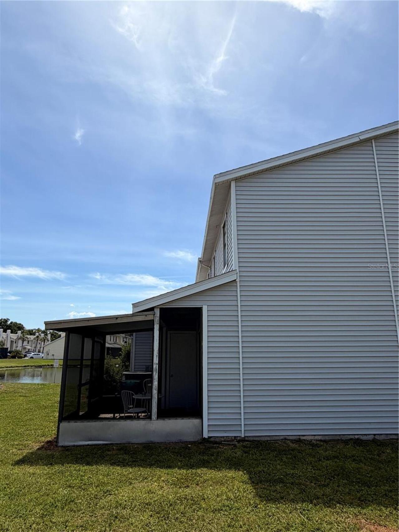 Listing Photo 12