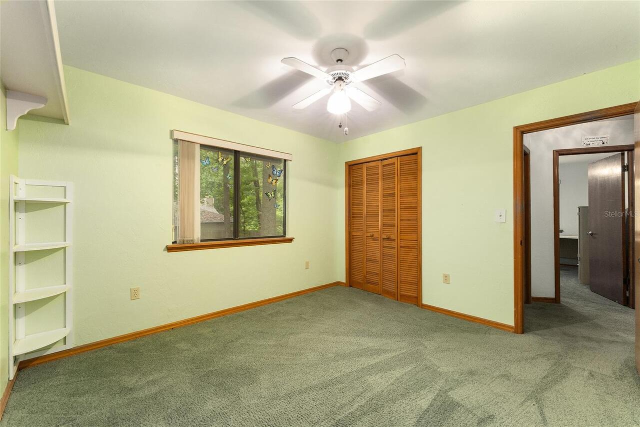 Listing Photo 16