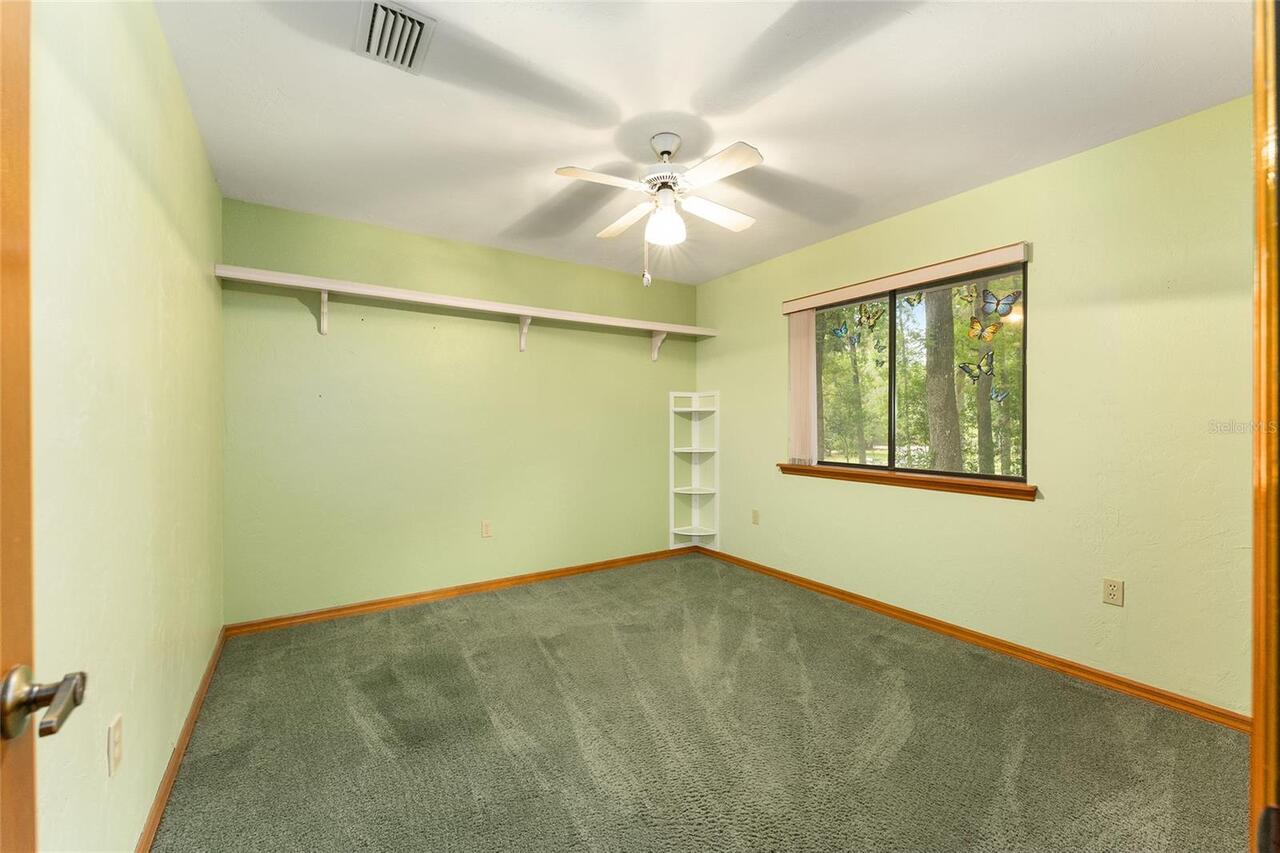 Listing Photo 17