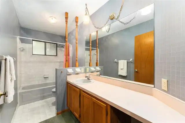 Listing Photo 18