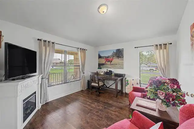 Listing Photo 14