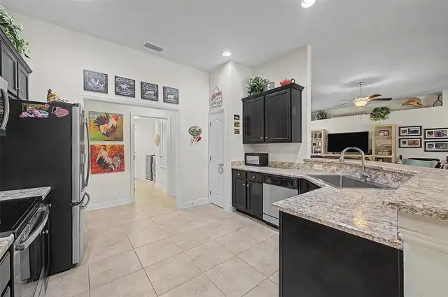 Listing Photo 16