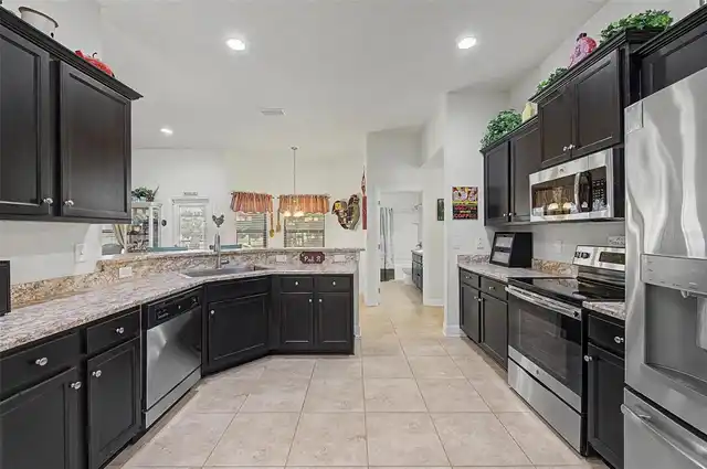 Listing Photo 18