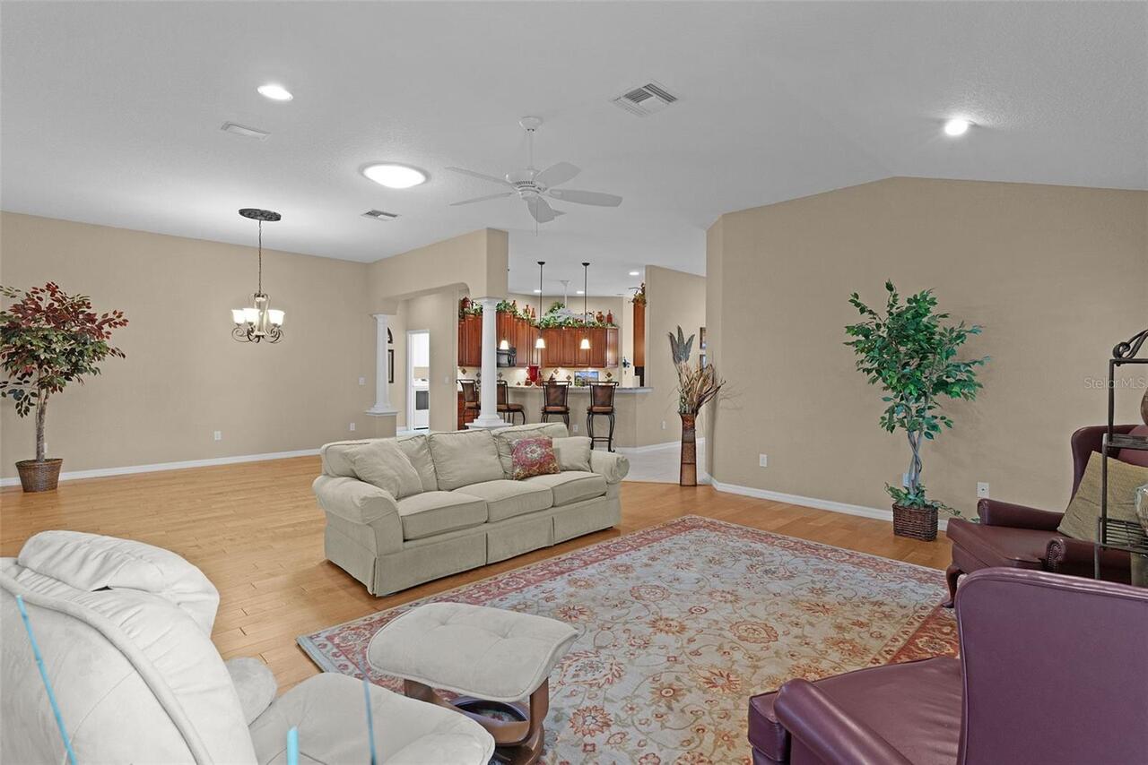 Listing Photo 13