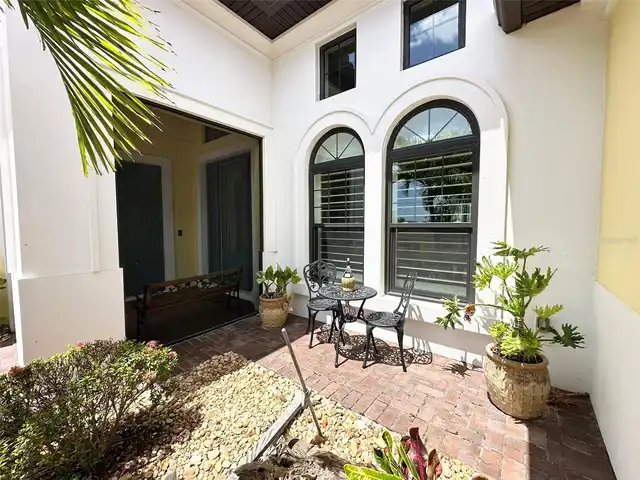 Listing Photo 14