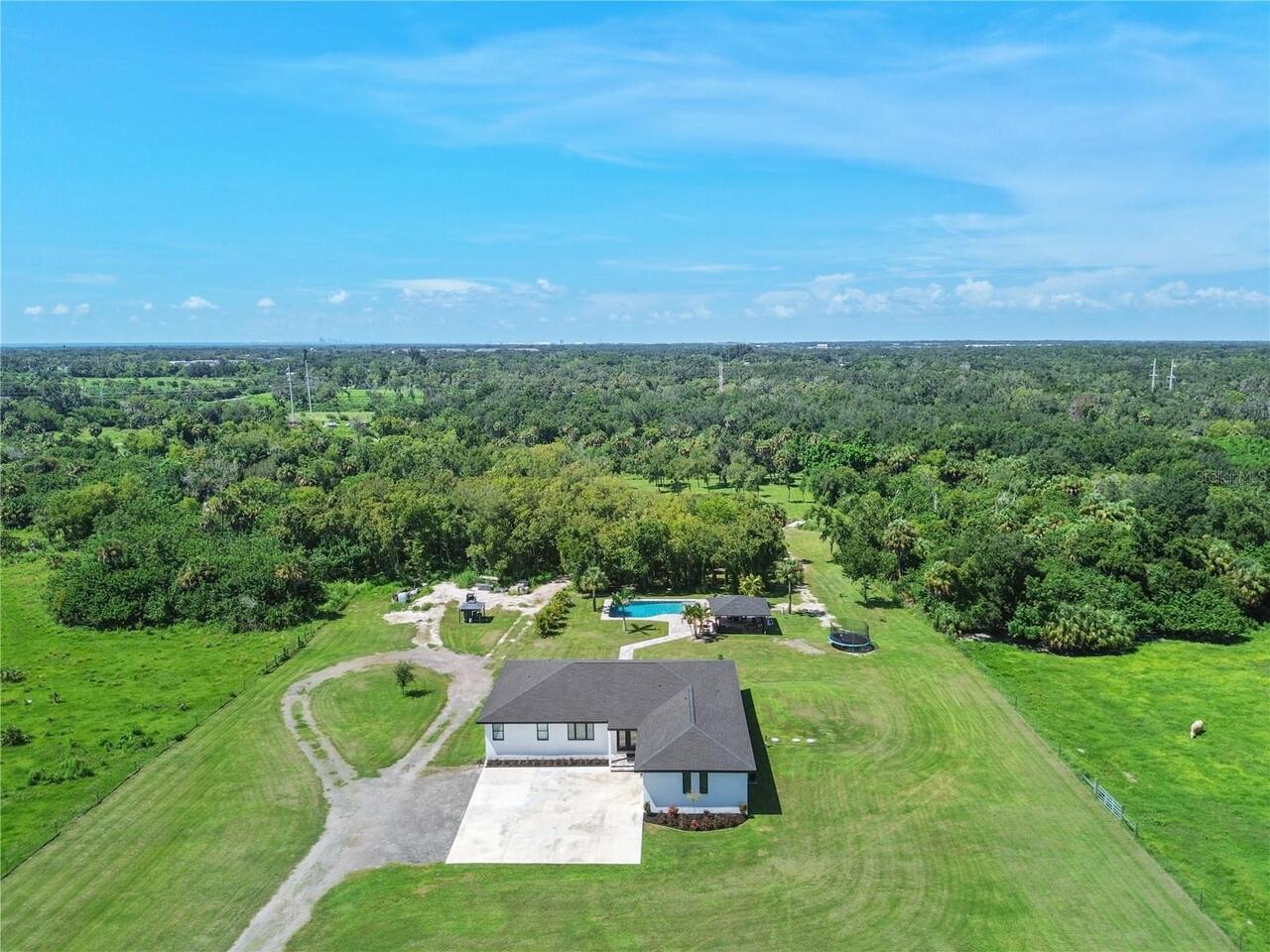 Listing Photo 5