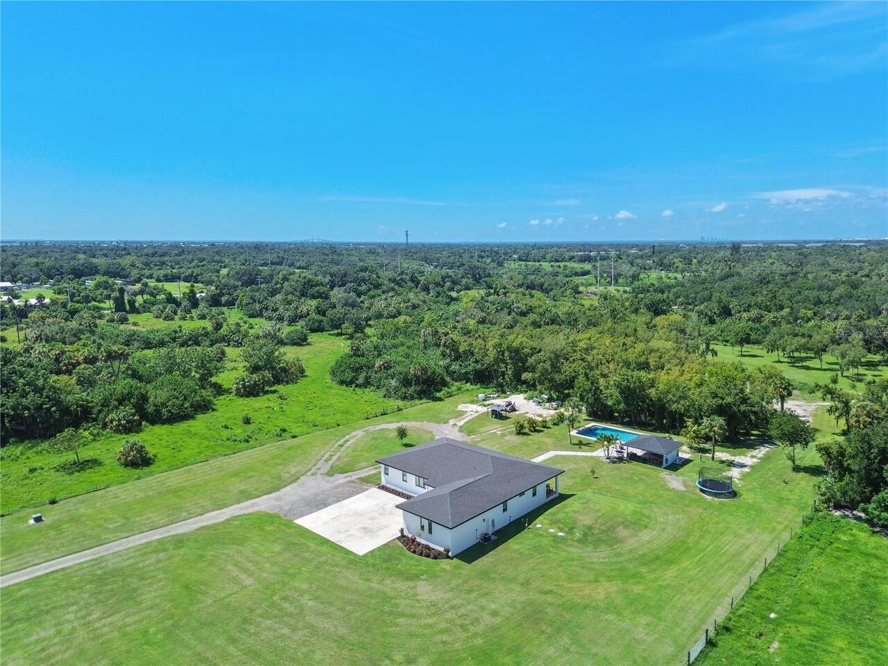 Listing Photo 15