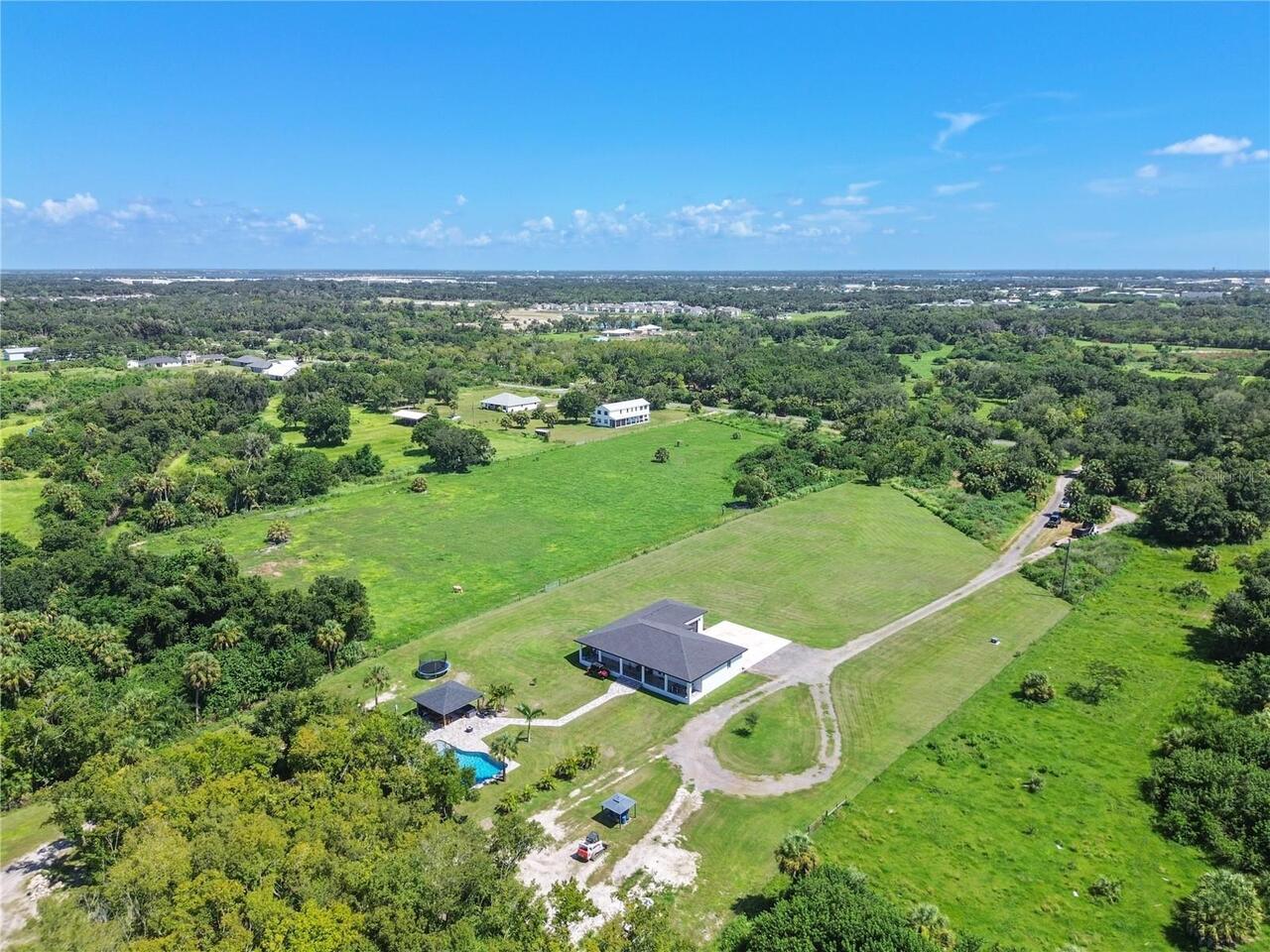 Listing Photo 18