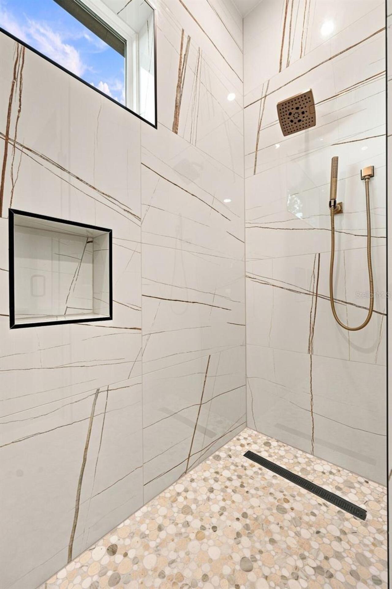 Listing Photo 20