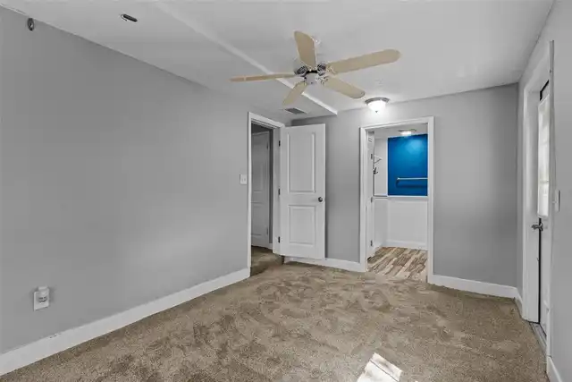 Listing Photo 14