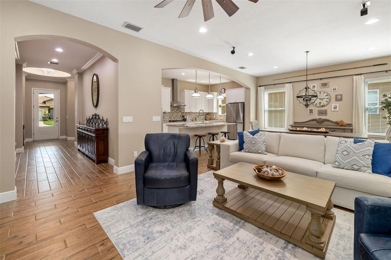 Listing Photo 17