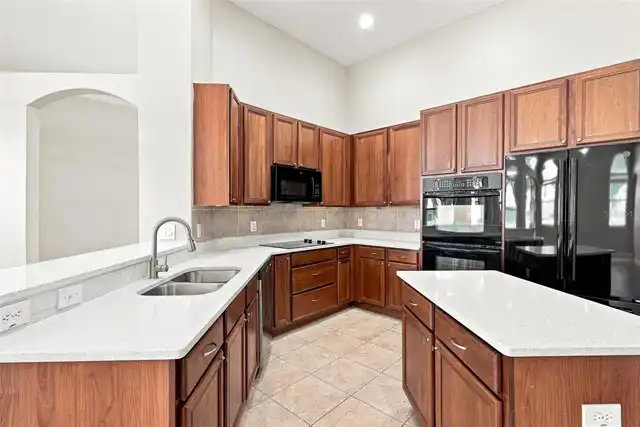 Listing Photo 18