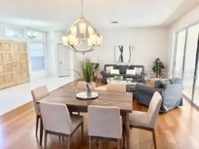 Listing Photo 11