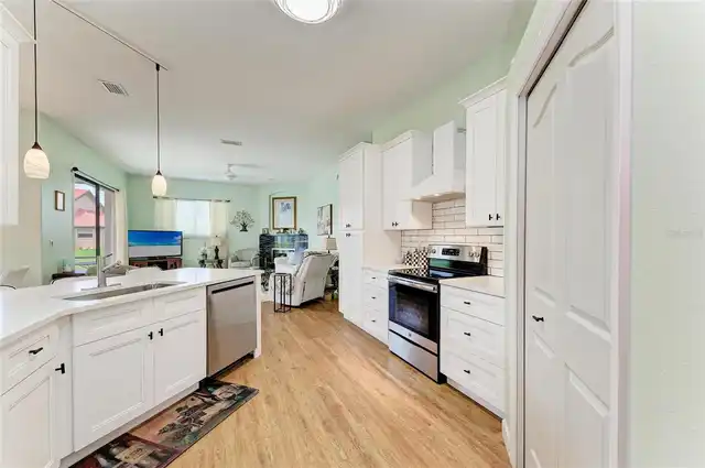 Listing Photo 12