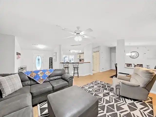 Listing Photo 17