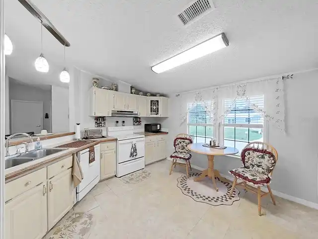 Listing Photo 20