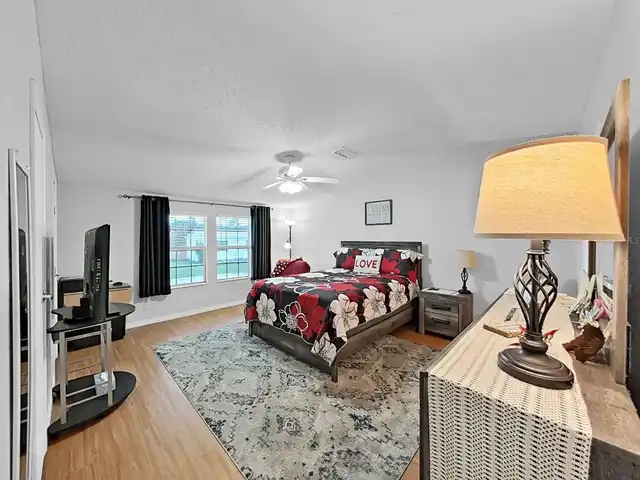 Listing Photo 23