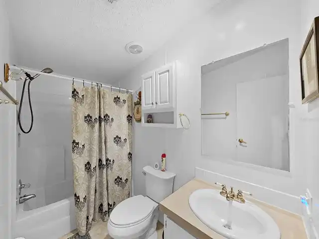 Listing Photo 34