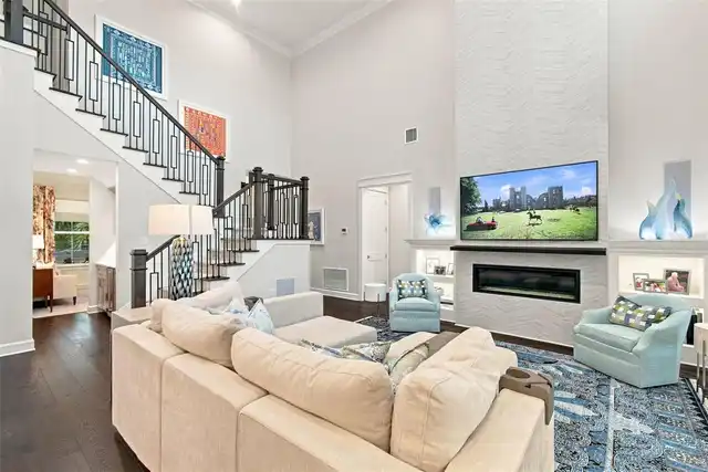 Listing Photo 18