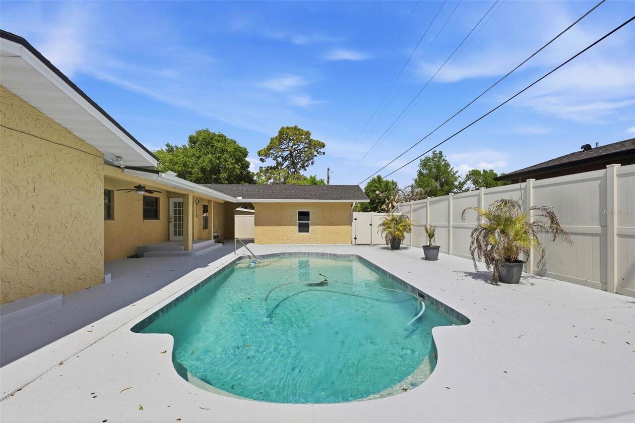 Listing Photo 5