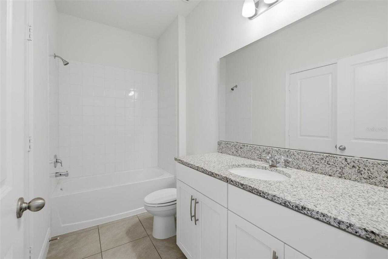 Listing Photo 9