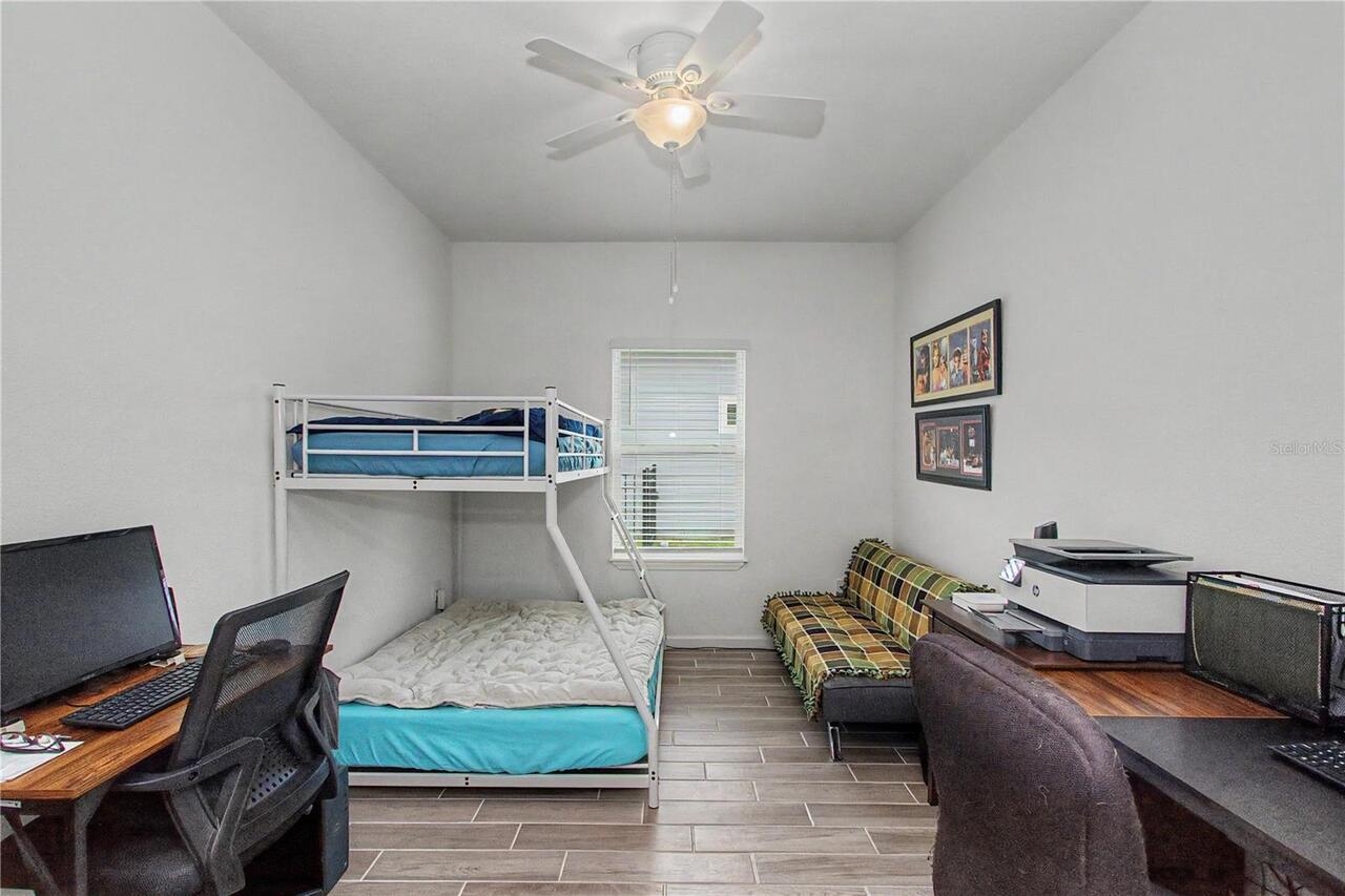 Listing Photo 16